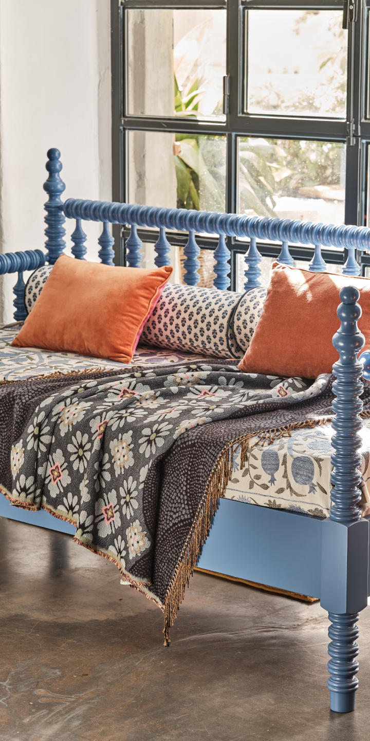 Miho Unexpected Made in Italy Blankets Miho Unexpected Shop